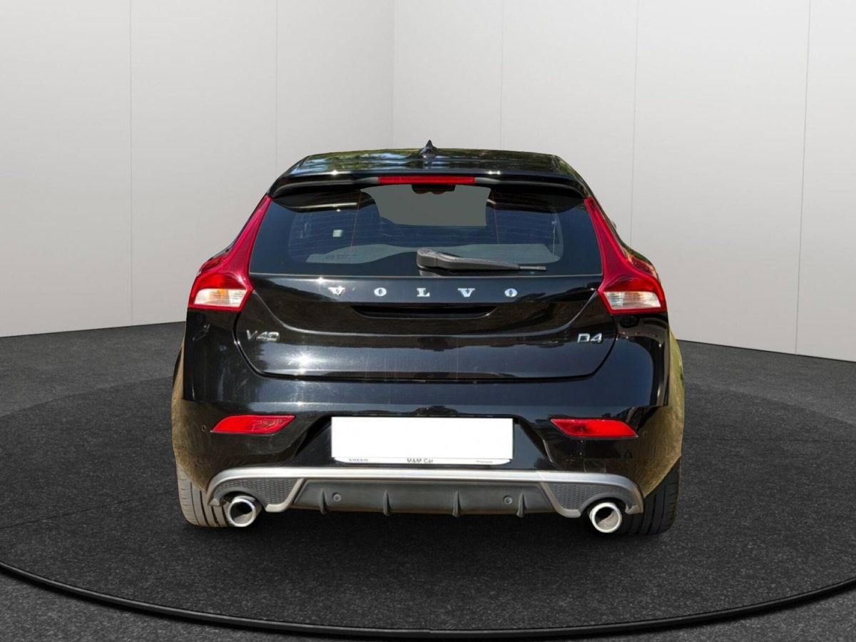 Volvo V40 D4 Geartronic R-design Momentum (6)