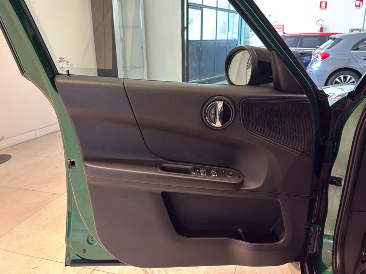 MINI Mini Countryman 1.5 One D Business Countryman (18)