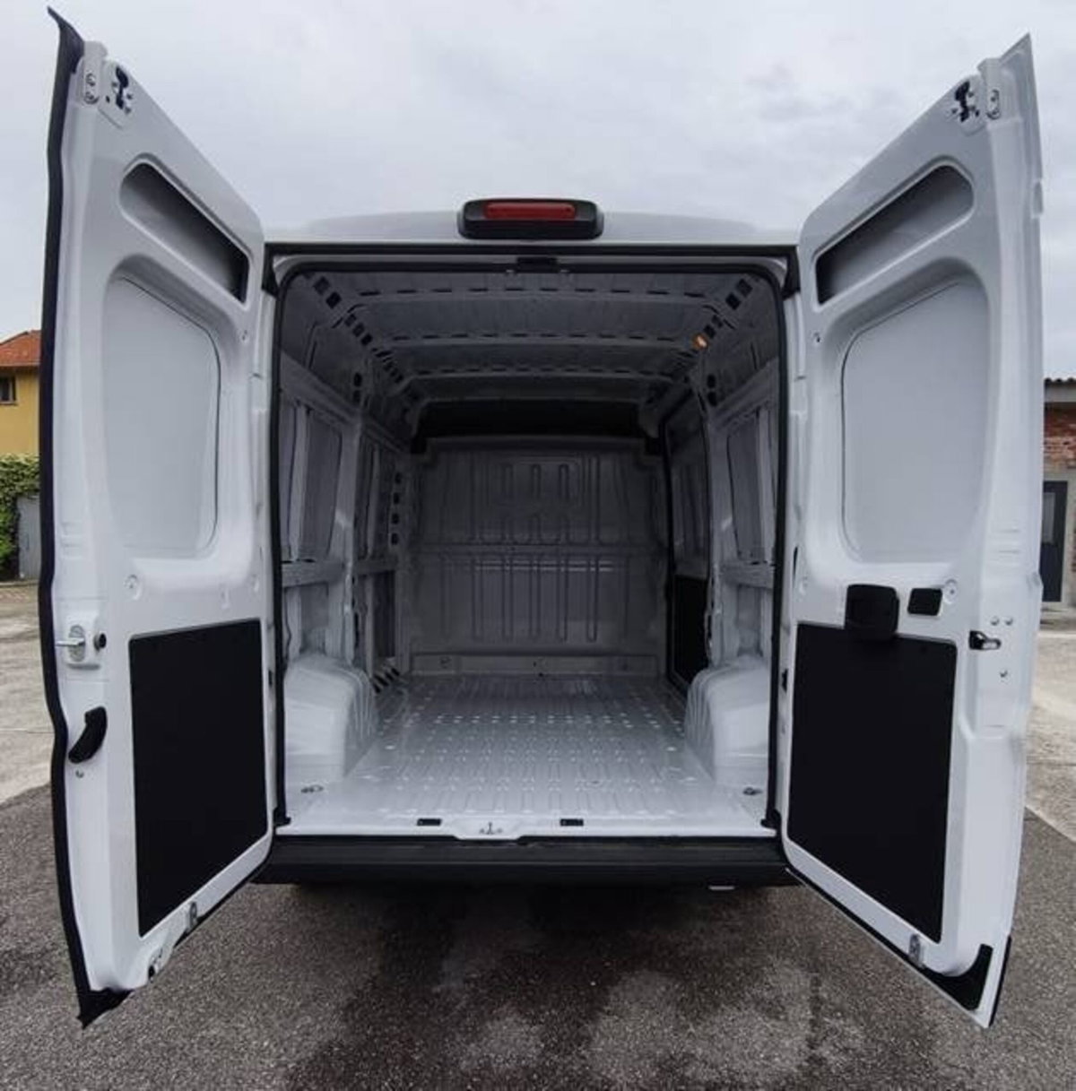 Fiat Ducato Furgone 35 2.2 Mjt 140CV AT9 PM-TM Maxi (6)