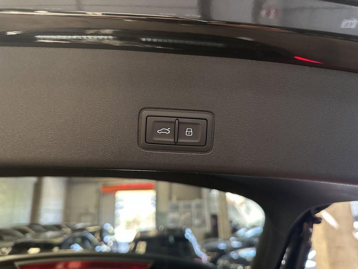 Audi Q3 Sportback 2.0 tdi S line quattro 193cv s-tronic (15)