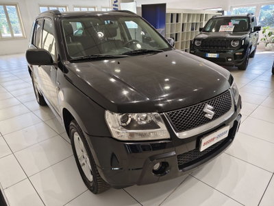 Suzuki Grand Vitara 1.9 DDiS 5 porte Crossover (10)