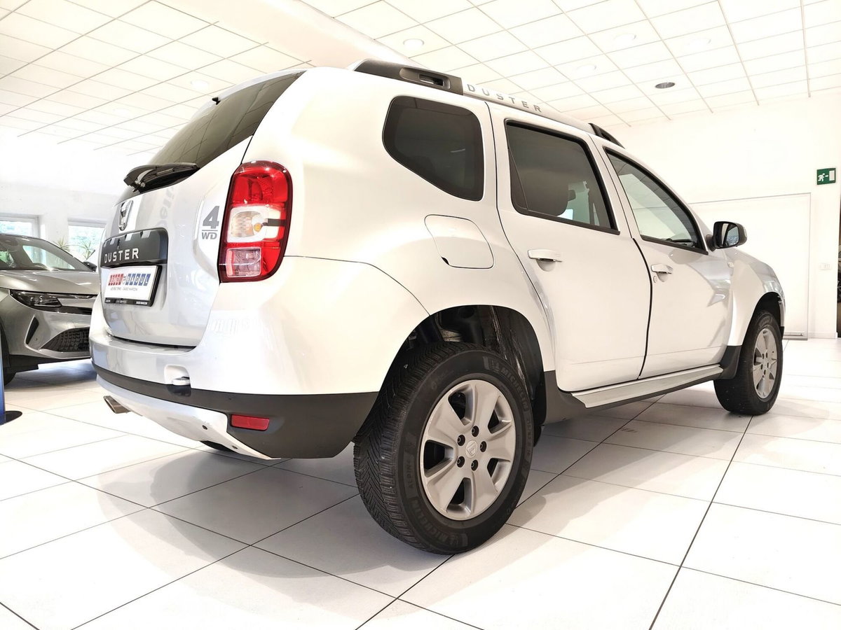 Dacia Duster 1.5 dCi 110CV 4x4 Ambiance (19)