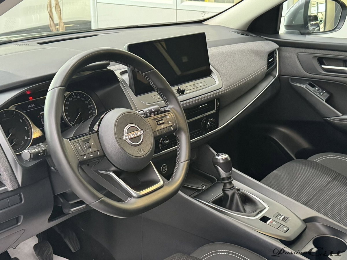 Nissan Qashqai 1.3 mhev Acenta 2wd 140cv (10)