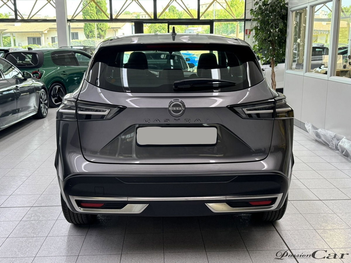 Nissan Qashqai 1.3 mhev Acenta 2wd 140cv (6)