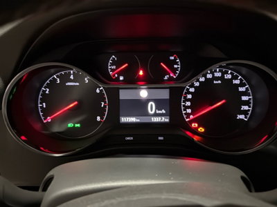 Opel Crossland X 1.5 ECOTEC D 102 CV Start&Stop Innovation (16)