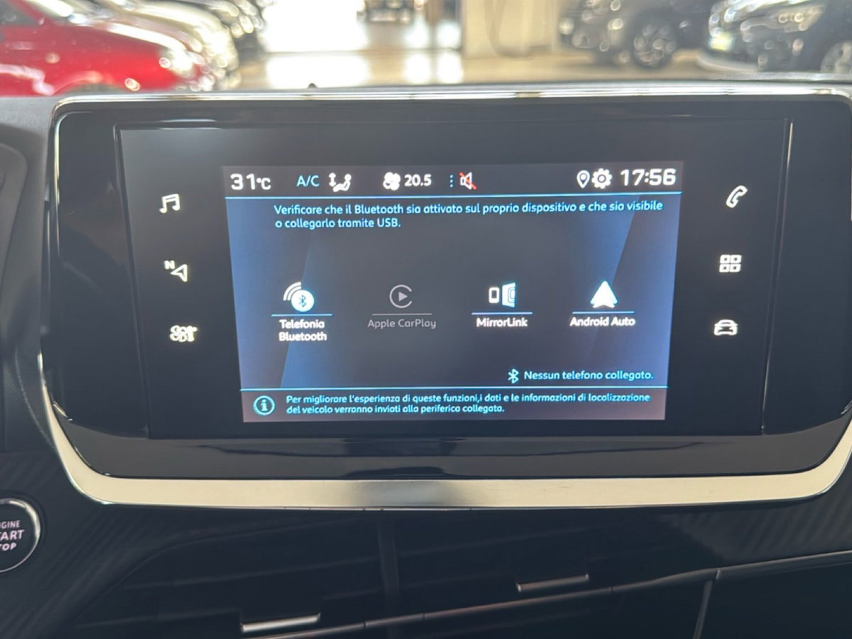 Peugeot 2008 PureTech 130 S&S Allure Pack (20)