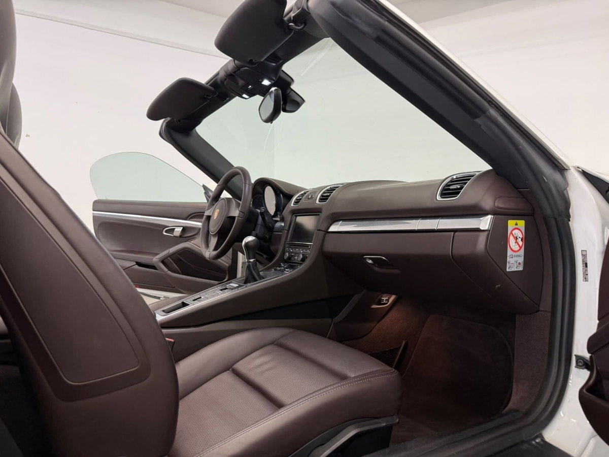 Porsche Boxster 2.7 (10)