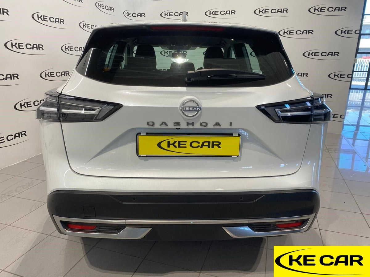 Nissan Qashqai 1.3 mhev Acenta 2wd 140cv (6)