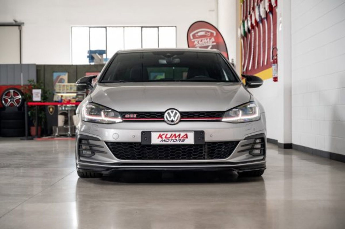 Volkswagen Golf 2.0 tsi GTI MT Ultimate 245cv (13)