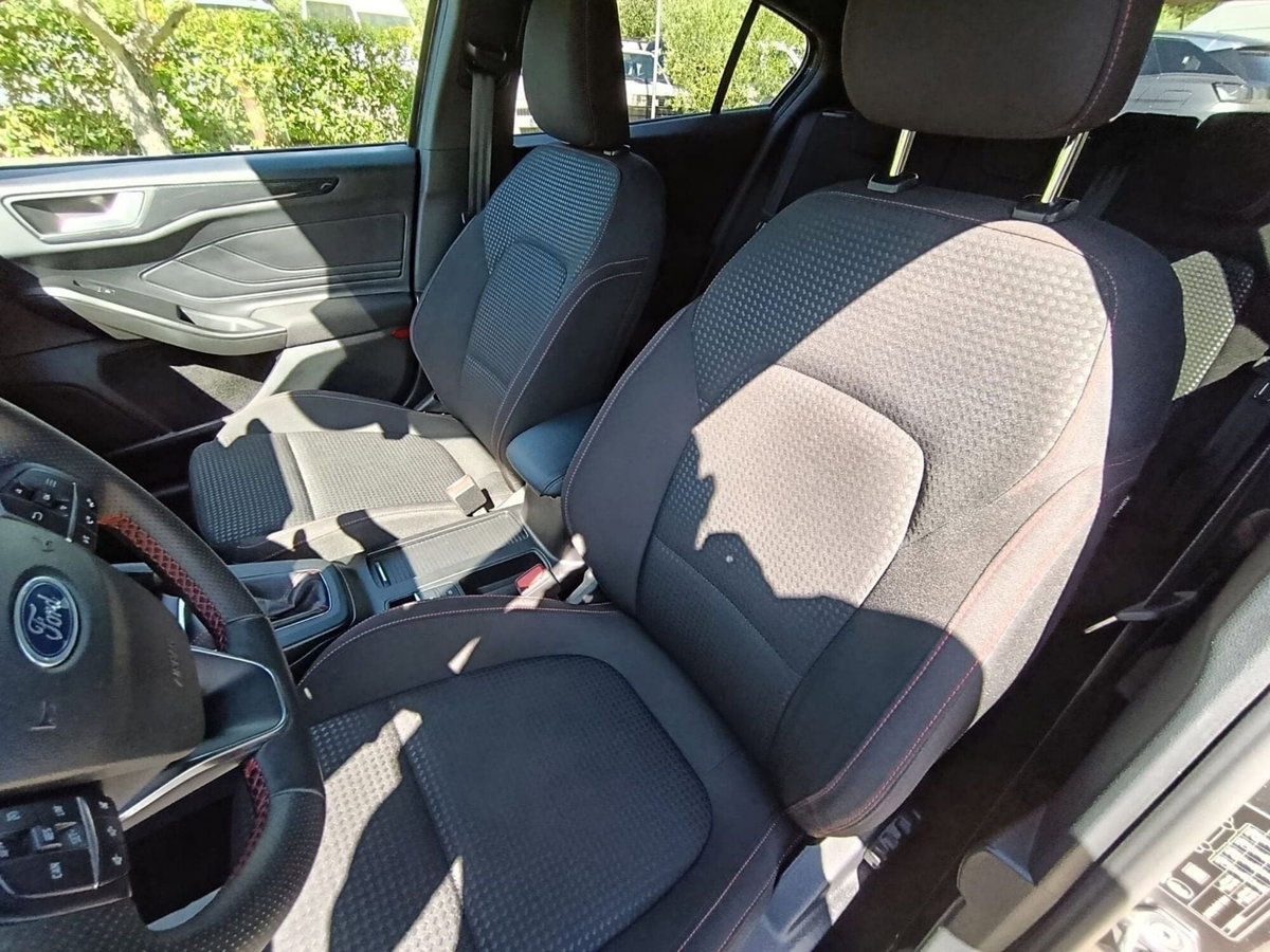 Ford Focus 1.0t ecoboost h ST-Line X 125cv (15)