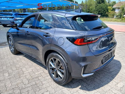Lexus LBX 1.5 hybrid Elegant 2wd (2)