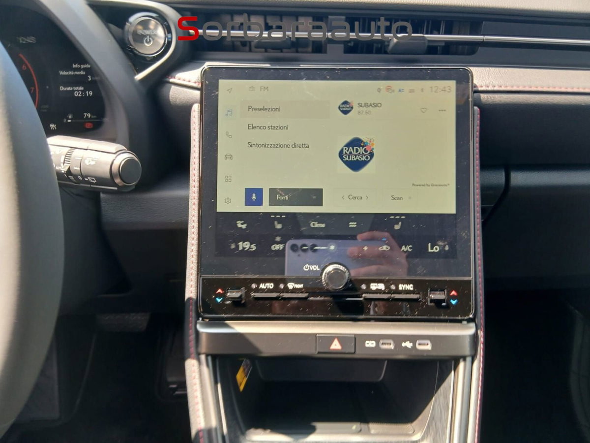 Lexus LBX 1.5 hybrid Elegant 2wd (20)
