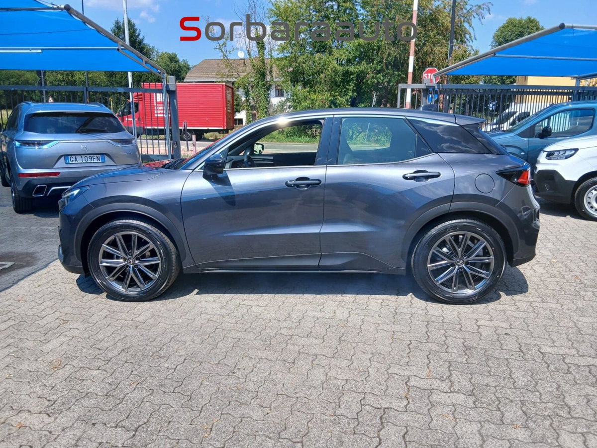 Lexus LBX 1.5 hybrid Elegant 2wd (3)