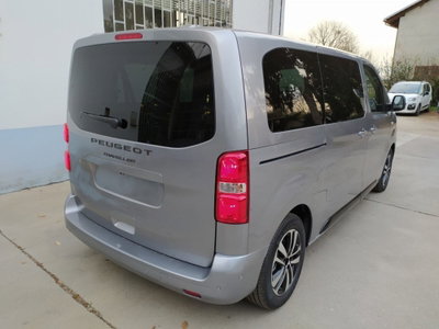 Peugeot Traveller BlueHDi 180 S&S EAT8 Long Business (13)
