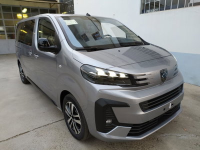 Peugeot Traveller BlueHDi 180 S&S EAT8 Long Business (14)