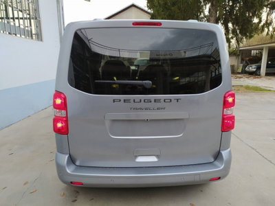Peugeot Traveller BlueHDi 180 S&S EAT8 Long Business (9)