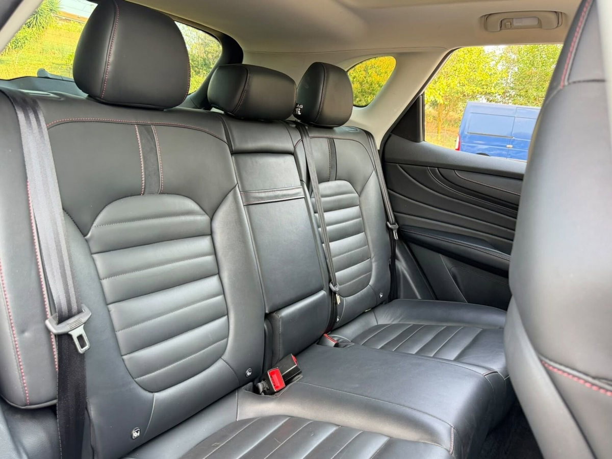 Mg HS 1.5 t-gdi Luxury auto (11)