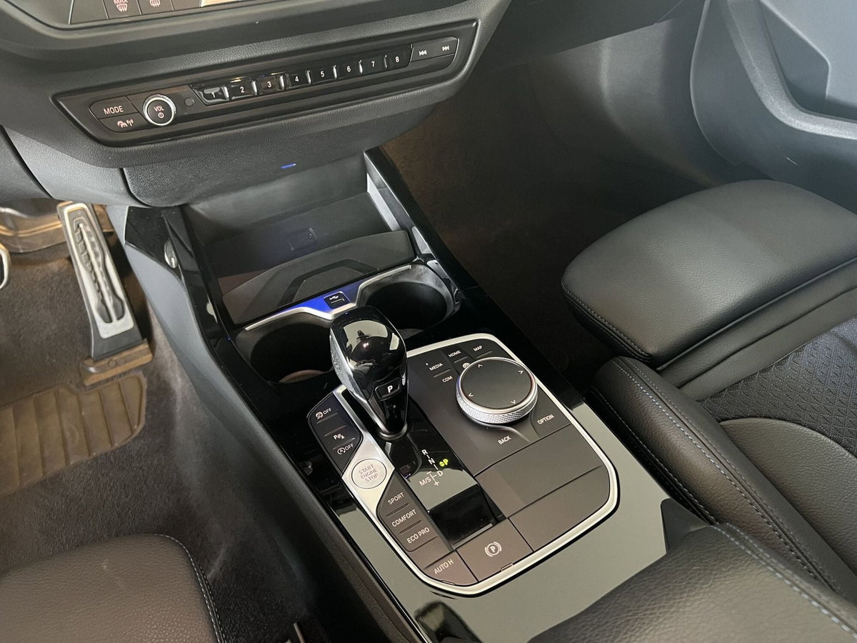 BMW Serie 1 5p. 118d 5p. Msport (8)