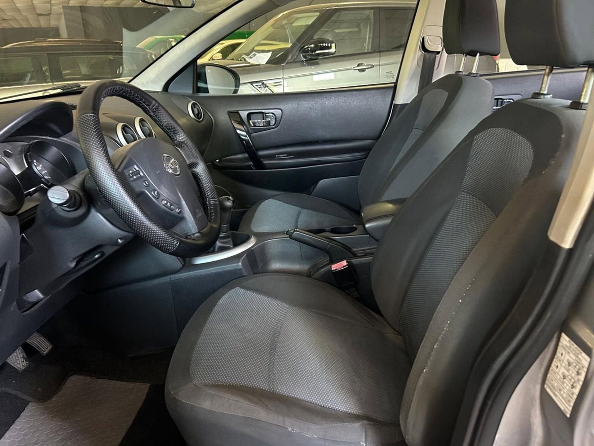 Nissan Qashqai 1.6 16V Tekna (6)