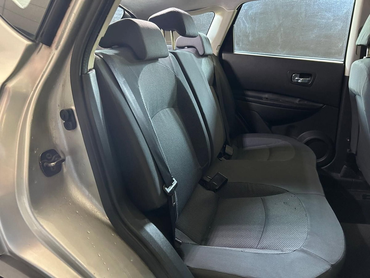 Nissan Qashqai 1.6 16V Tekna (8)