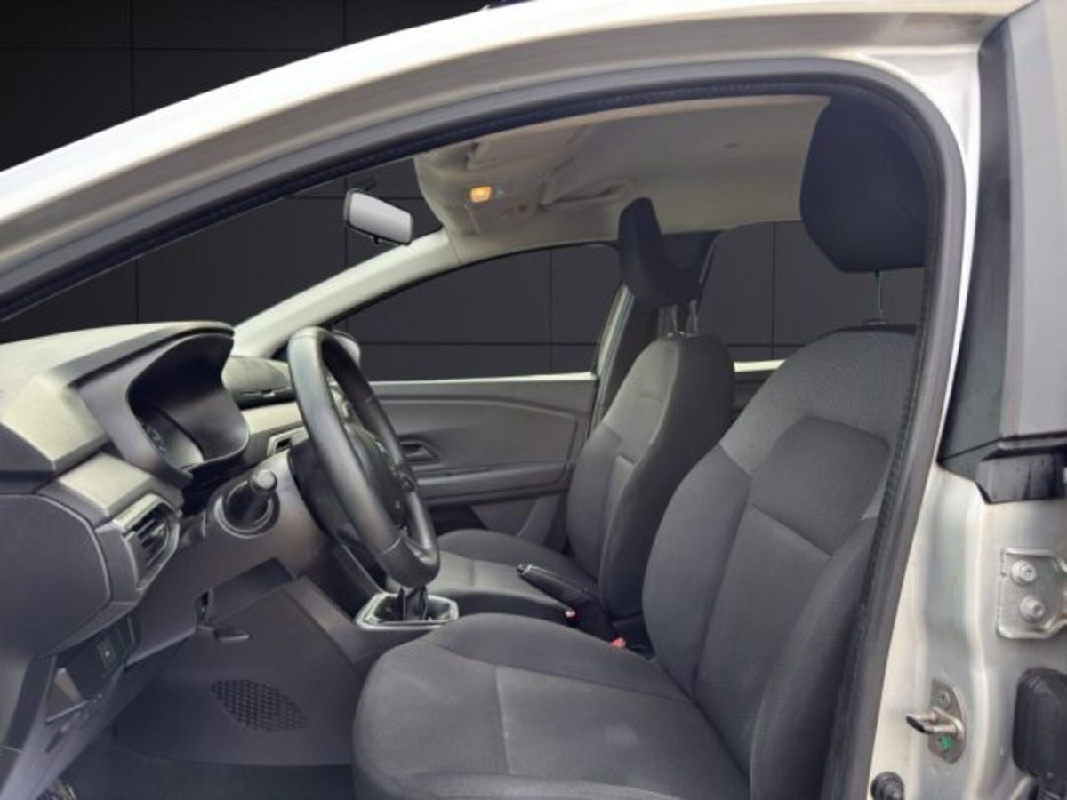 Dacia Jogger Jogger 1.0 TCe GPL 100 CV 5 posti Essential (9)