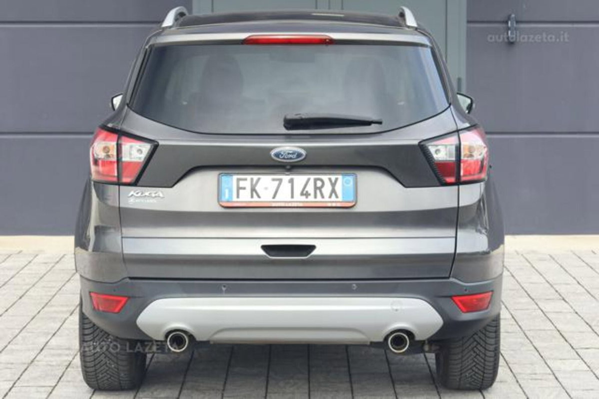 Ford Kuga 2.0 TDCI 150 CV S&S 4WD Titanium X (16)