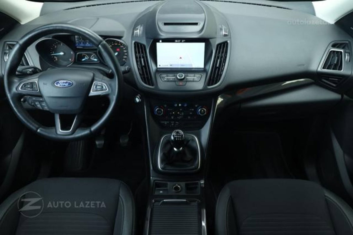 Ford Kuga 2.0 TDCI 150 CV S&S 4WD Titanium X (5)