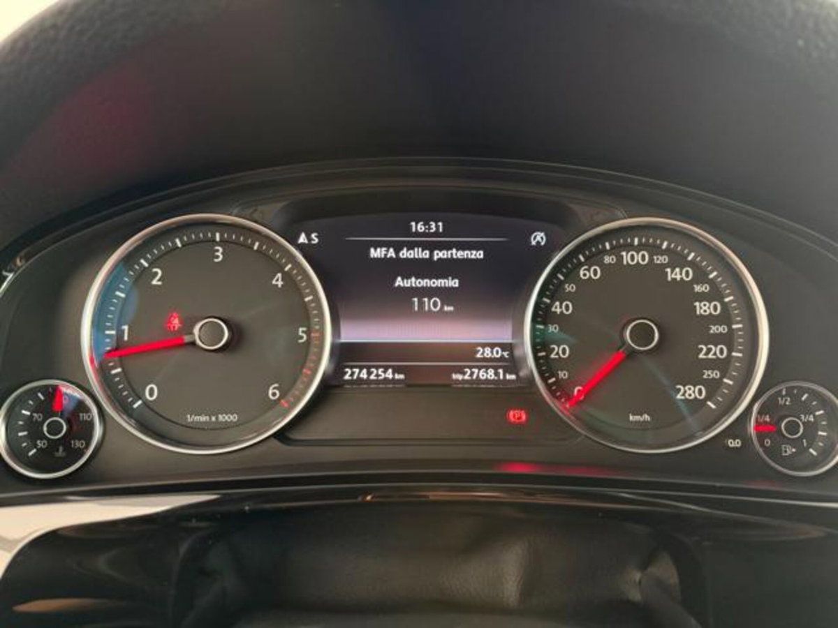 Volkswagen Touareg 3.0 TDI tiptronic BlueMotion Technology Executive (17)