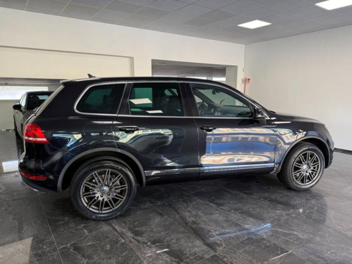 Volkswagen Touareg 3.0 TDI tiptronic BlueMotion Technology Executive (9)