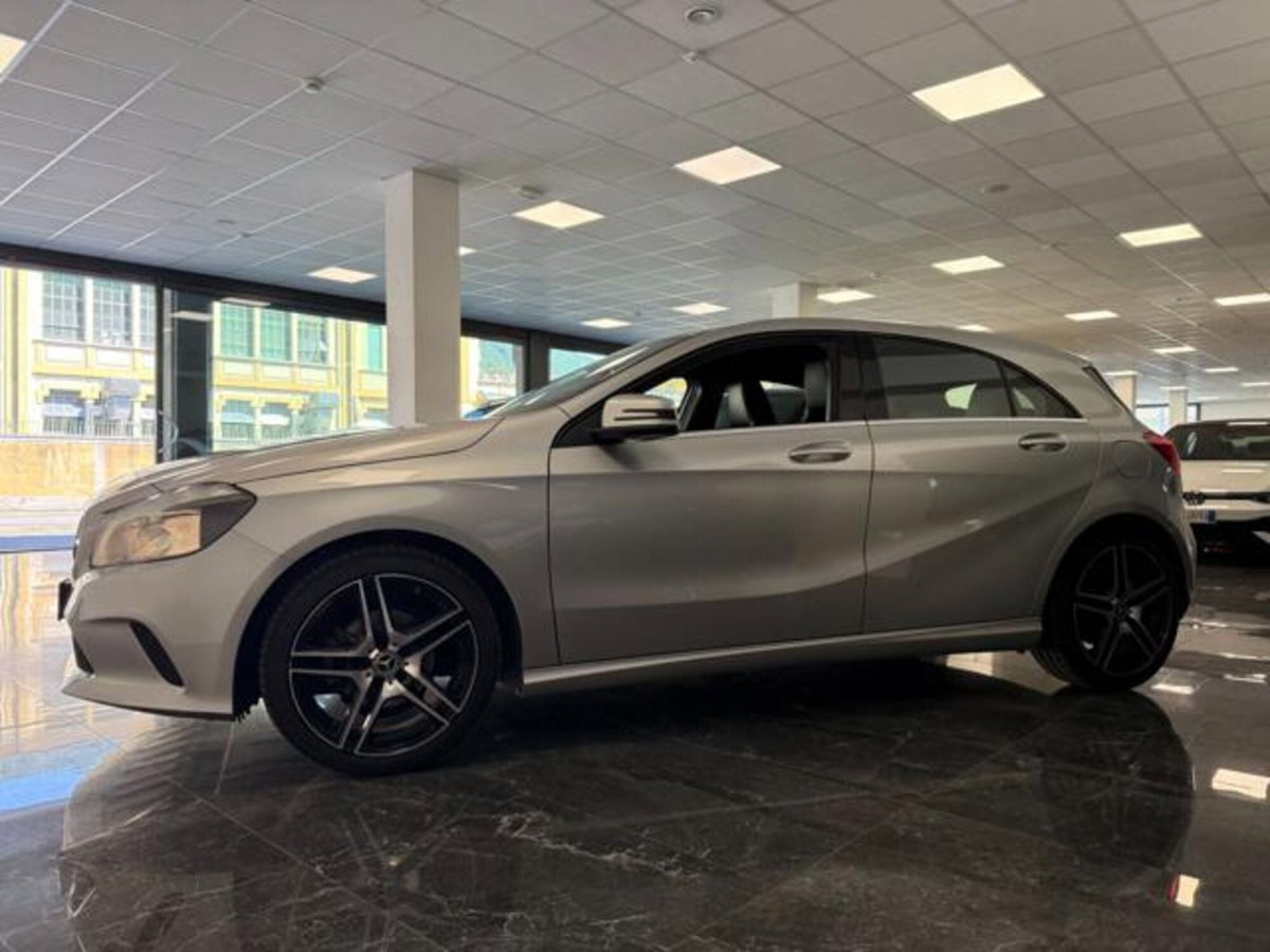 Mercedes-Benz Classe A 160 d Automatic Premium (4)