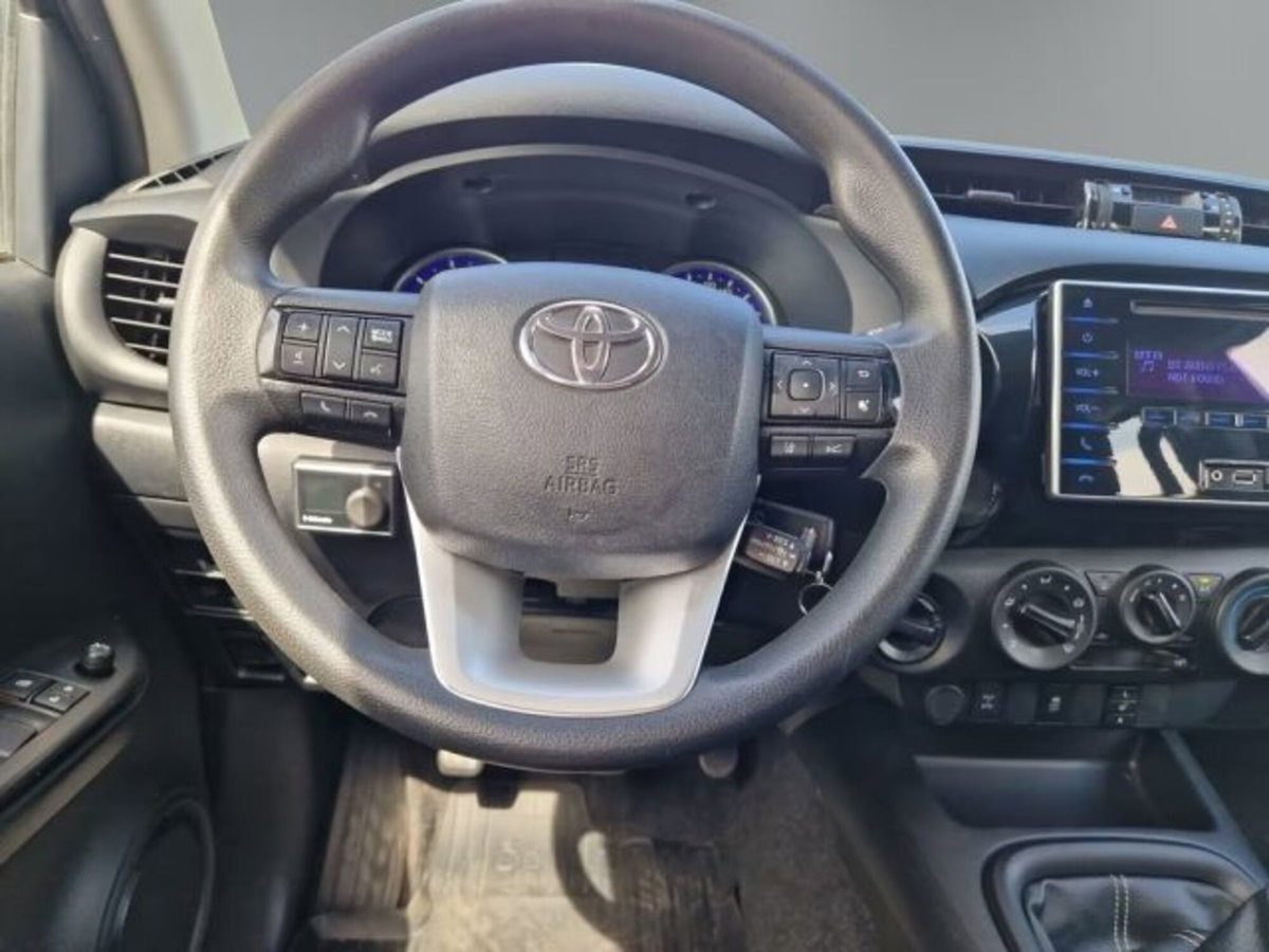 Toyota Hilux 2.D-4D 4WD porte Double Cab Lounge (11)