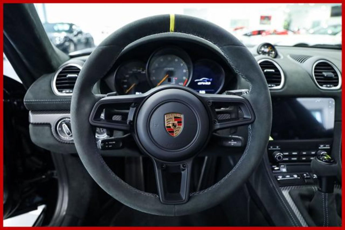 Porsche 718 Cayman  Cayman 4.0 GT4 RS pdk (13)