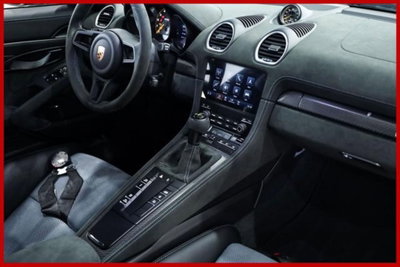 Porsche 718 Cayman  Cayman 4.0 GT4 RS pdk (14)