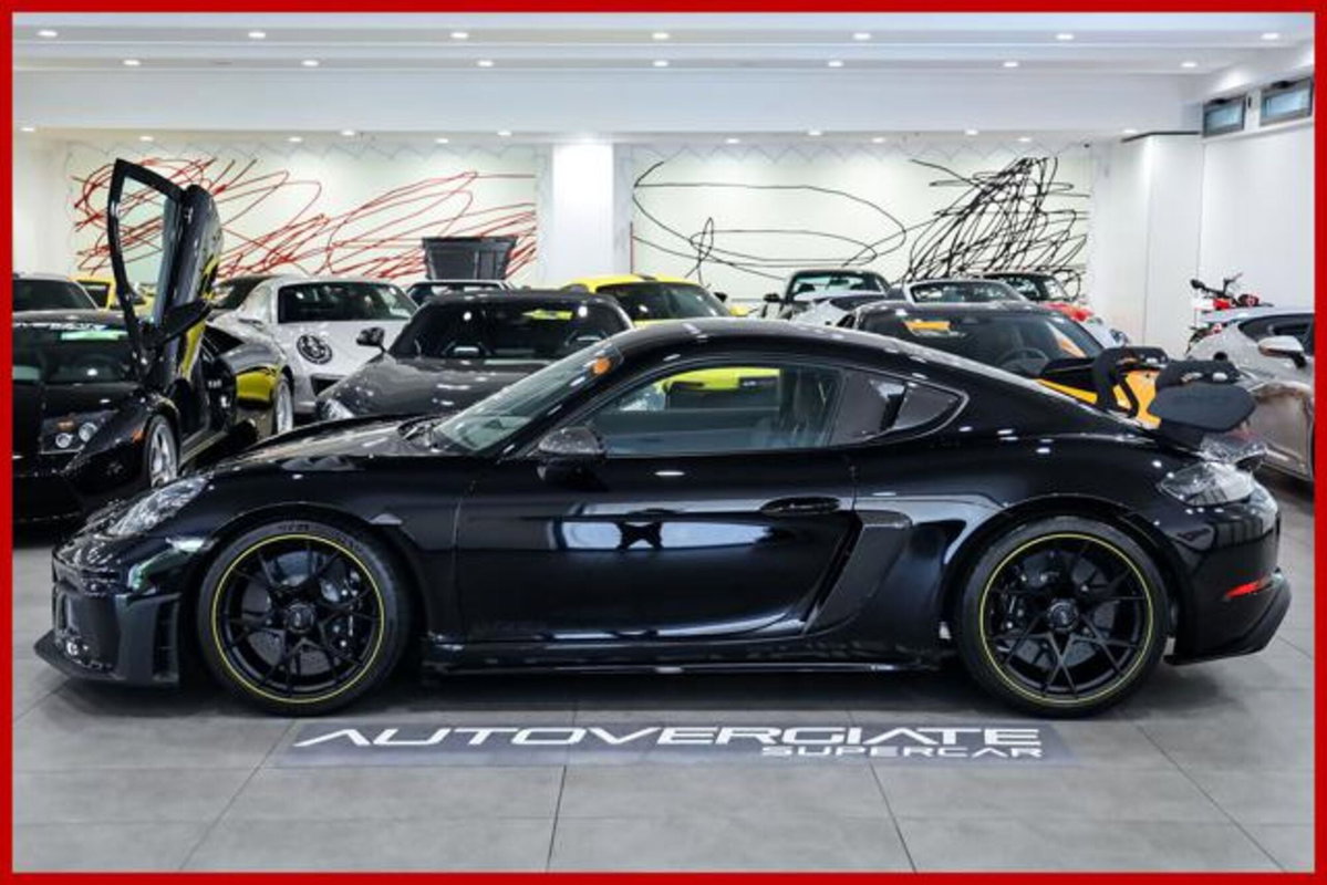 Porsche 718 Cayman  Cayman 4.0 GT4 RS pdk (4)