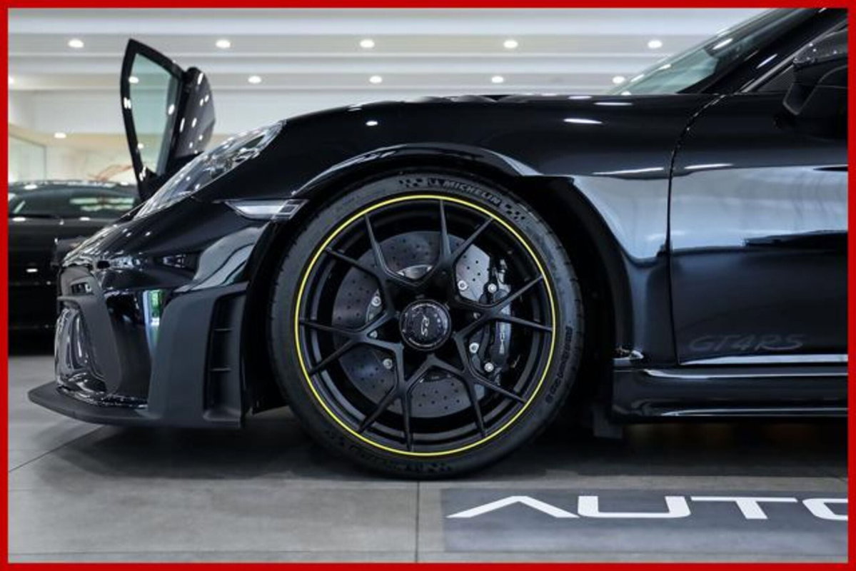 Porsche 718 Cayman  Cayman 4.0 GT4 RS pdk (8)