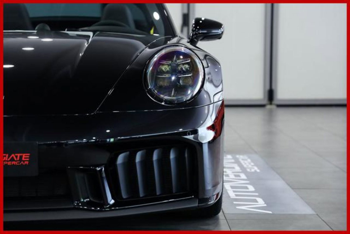 Porsche 911 Cabrio Targa 3.6 4 GTS auto (9)
