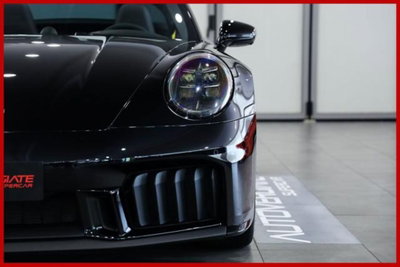 Porsche 911 Cabrio Targa 3.6 4 GTS auto (9)
