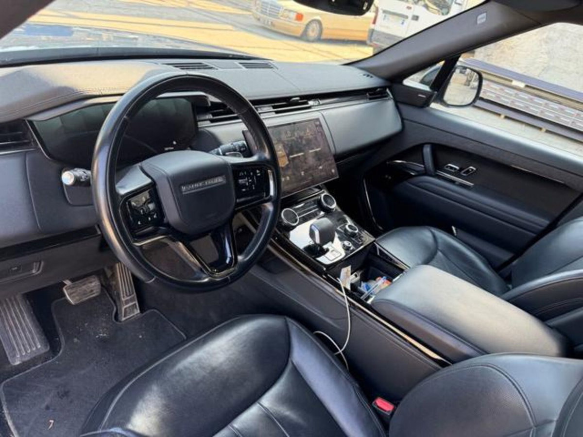Land Rover Range Rover Sport 3.0D l6 249 CV HSE Dynamic Stealth (10)