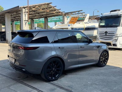 Land Rover Range Rover Sport 3.0D l6 249 CV HSE Dynamic Stealth (5)