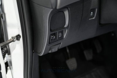 Peugeot 108 72 5 porte Active (11)
