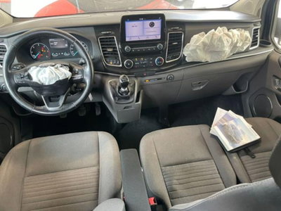 Ford Tourneo Custom 320 2.0 TDCi 130CV MHEV PL Titanium (14)