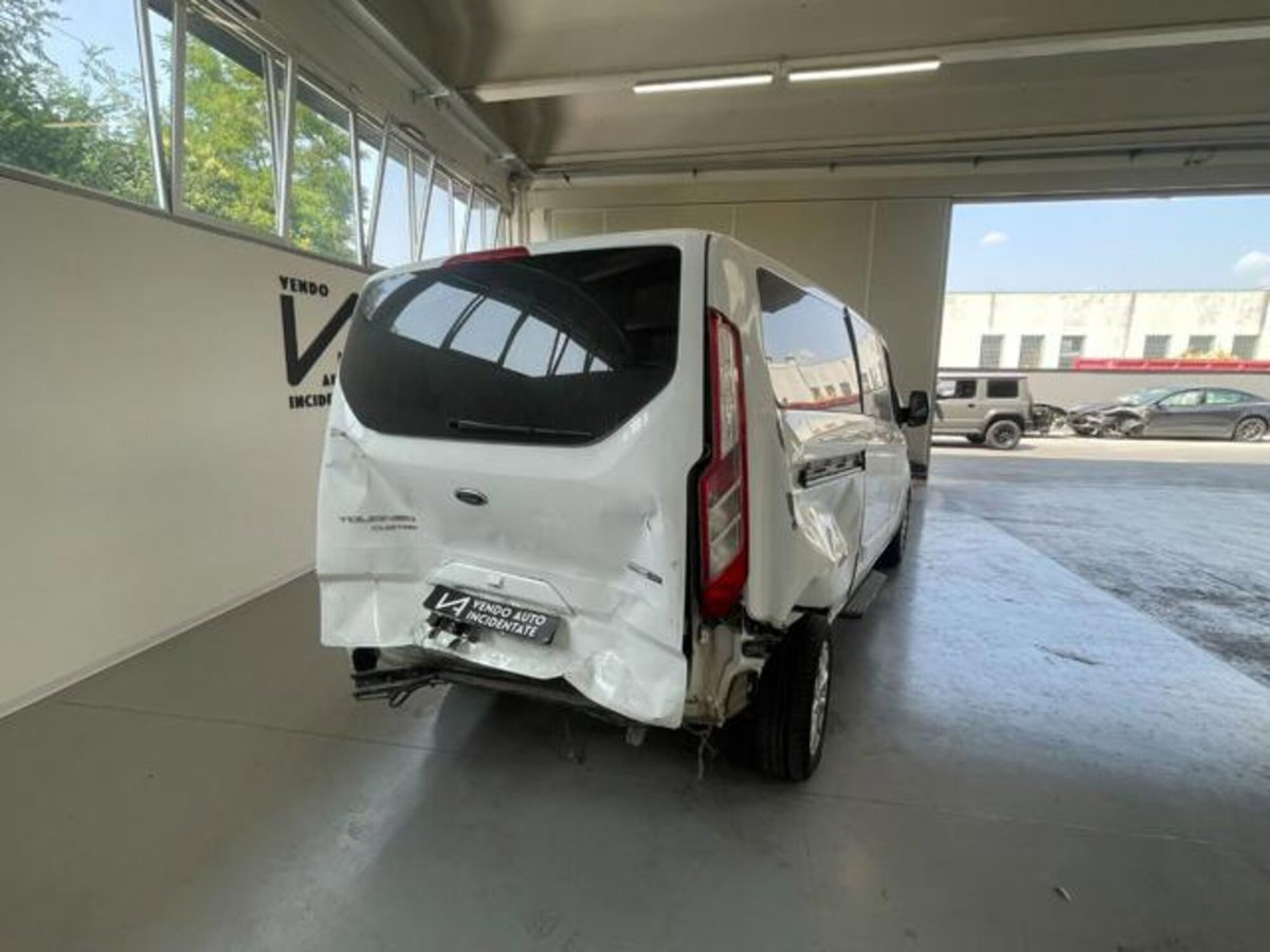 Ford Tourneo Custom 320 2.0 TDCi 130CV MHEV PL Titanium (7)