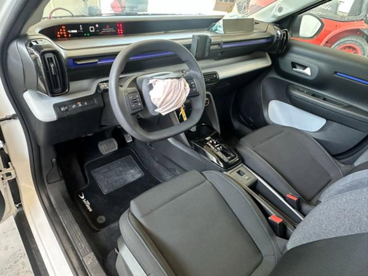 Citroen e-C3 44kWh elettrico You 113cv (12)