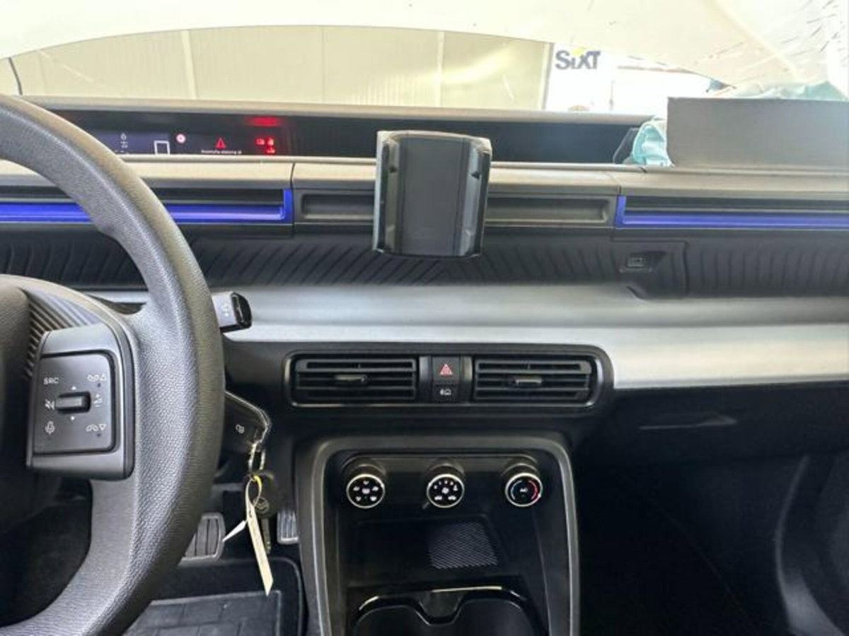 Citroen e-C3 44kWh elettrico You 113cv (15)