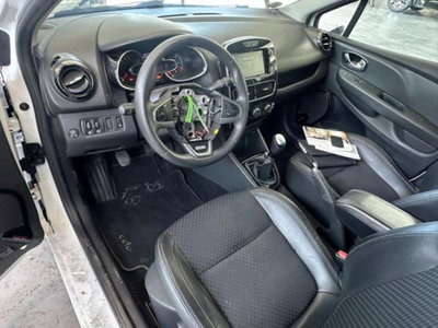 Renault Clio TCe 12V 90 CV GPL 5 porte Moschino Zen (14)