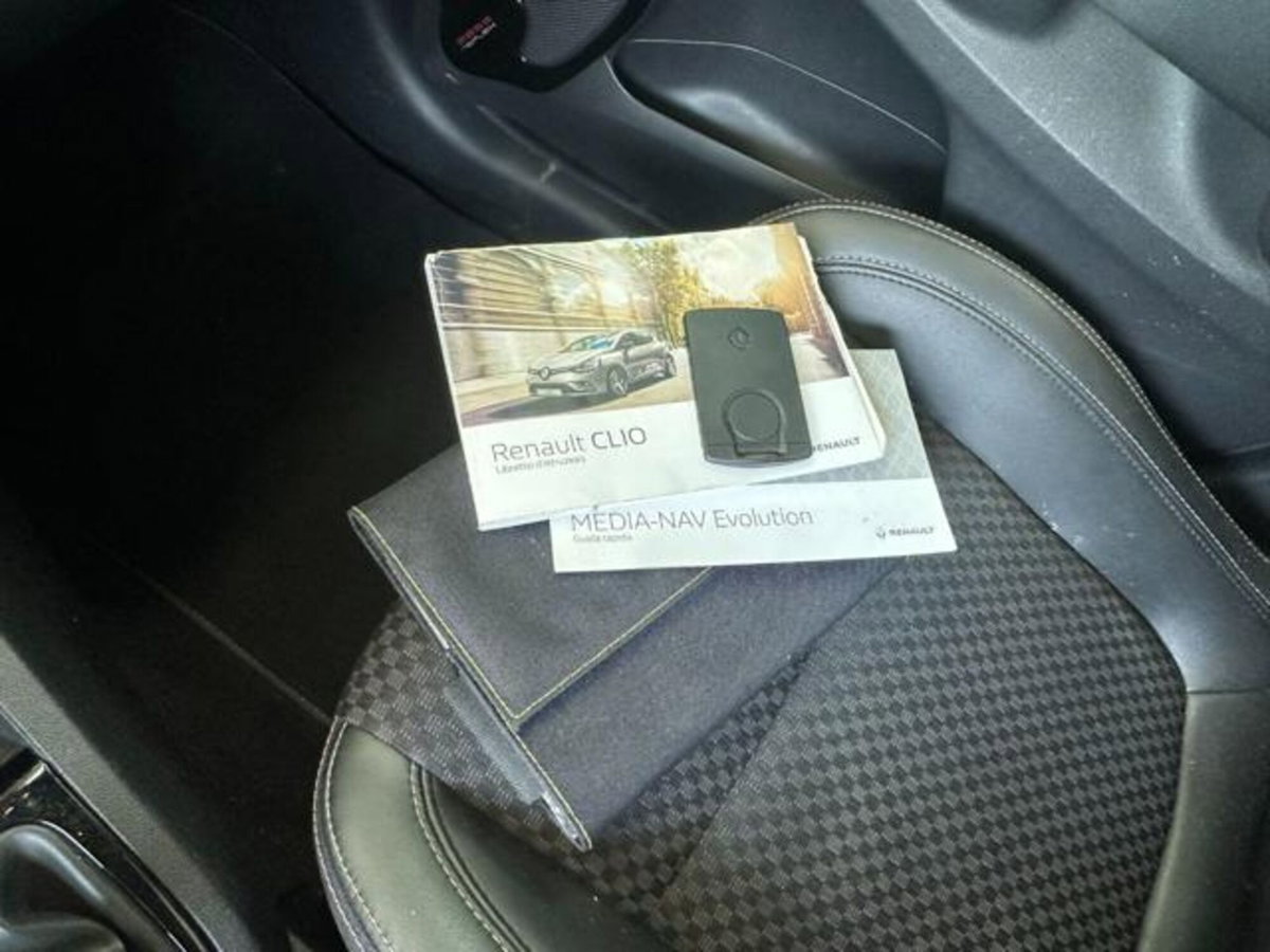 Renault Clio TCe 12V 90 CV GPL 5 porte Moschino Zen (19)