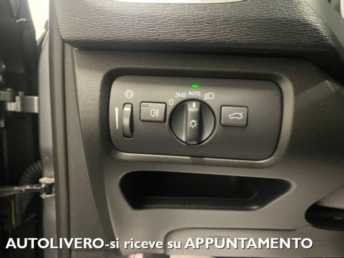Volvo V40 Cross Country D2 (17)