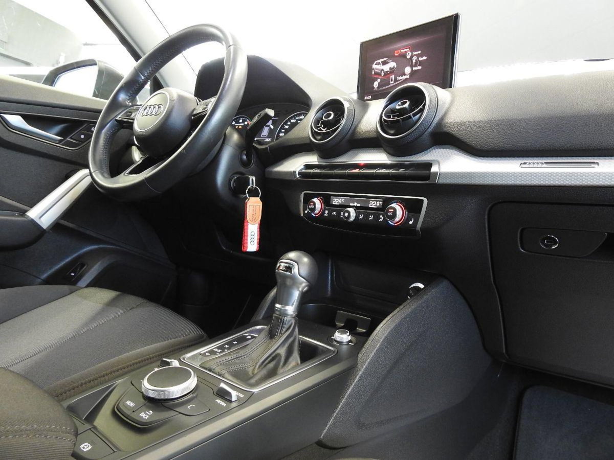 Audi Q2 Q2 30 TFSI S tronic (11)