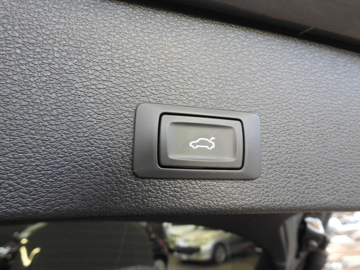 Audi Q2 Q2 30 TFSI S tronic (14)