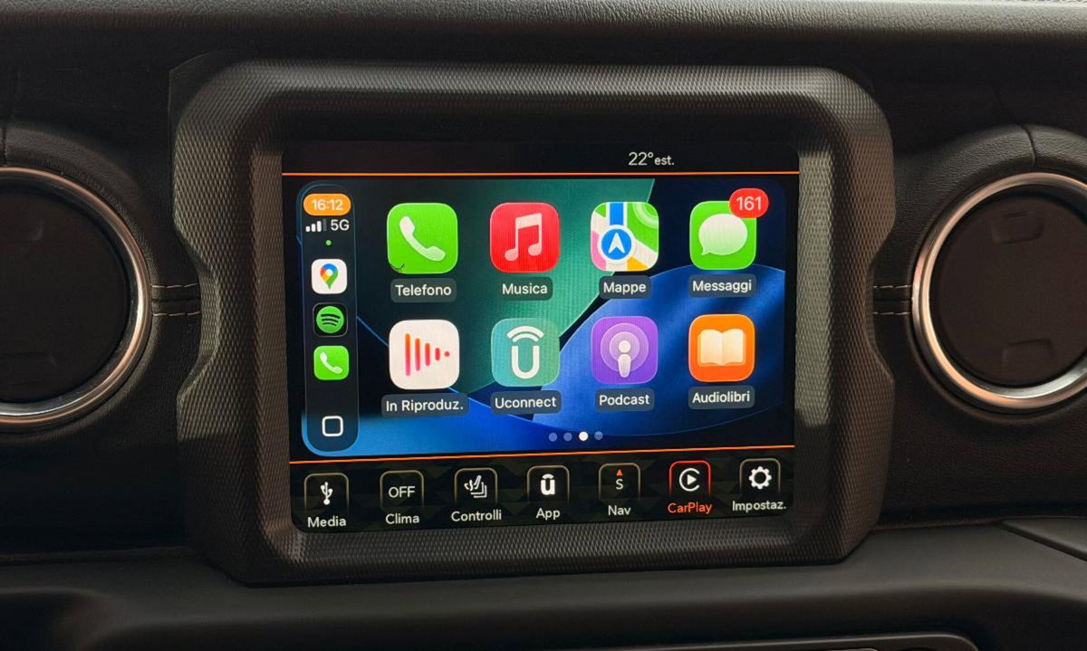 Jeep Wrangler Unlimited 2.2 Mjt II Sahara (11)